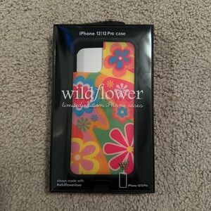 Wildflowers Floral iPhone 12/12 Pro Case - Multicolor
